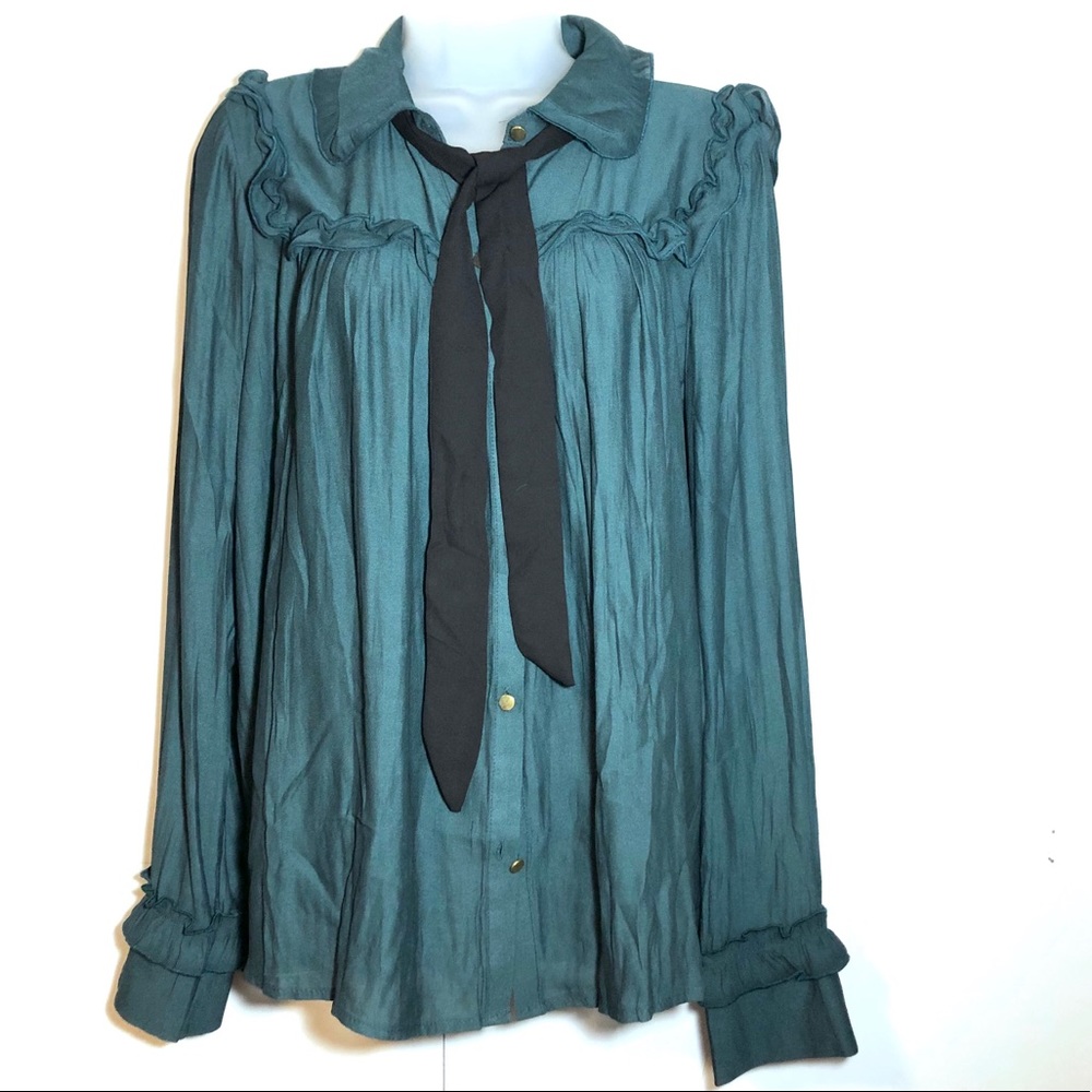 NWT Haute Monda green/blue button down